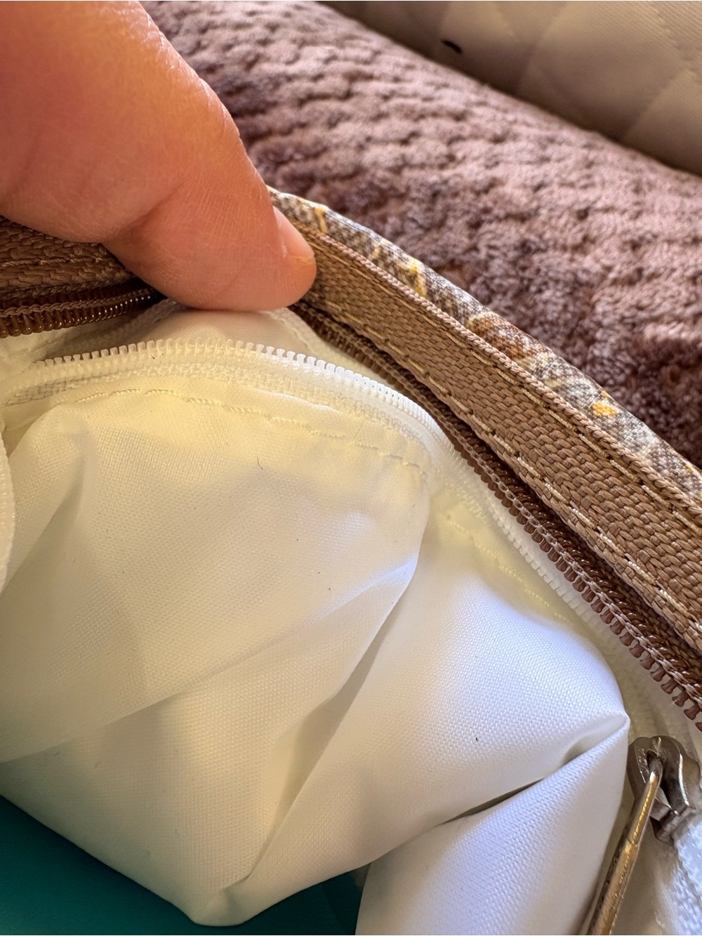 LeSportsac Beige and Brown Paisley Crossbody Bag - Picture 3 of 3